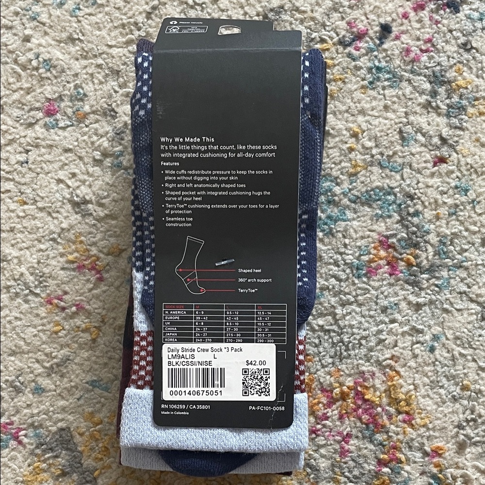 Lululemon Crew Socks - Picture 2 of 5